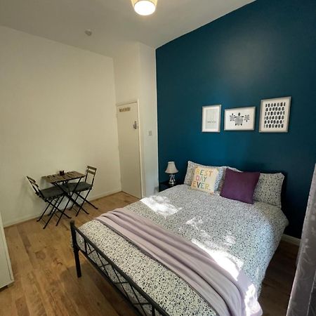 Contemporary Private Rooms Near Central 런던 외부 사진