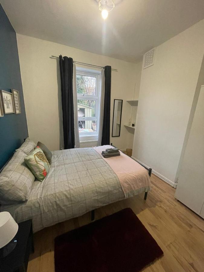 Contemporary Private Rooms Near Central 런던 외부 사진