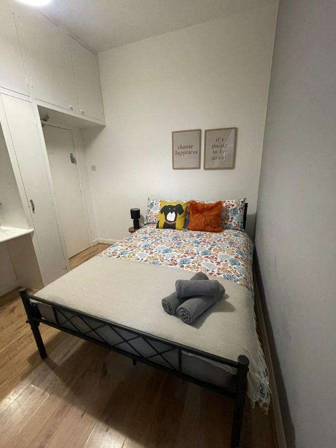 Contemporary Private Rooms Near Central 런던 외부 사진
