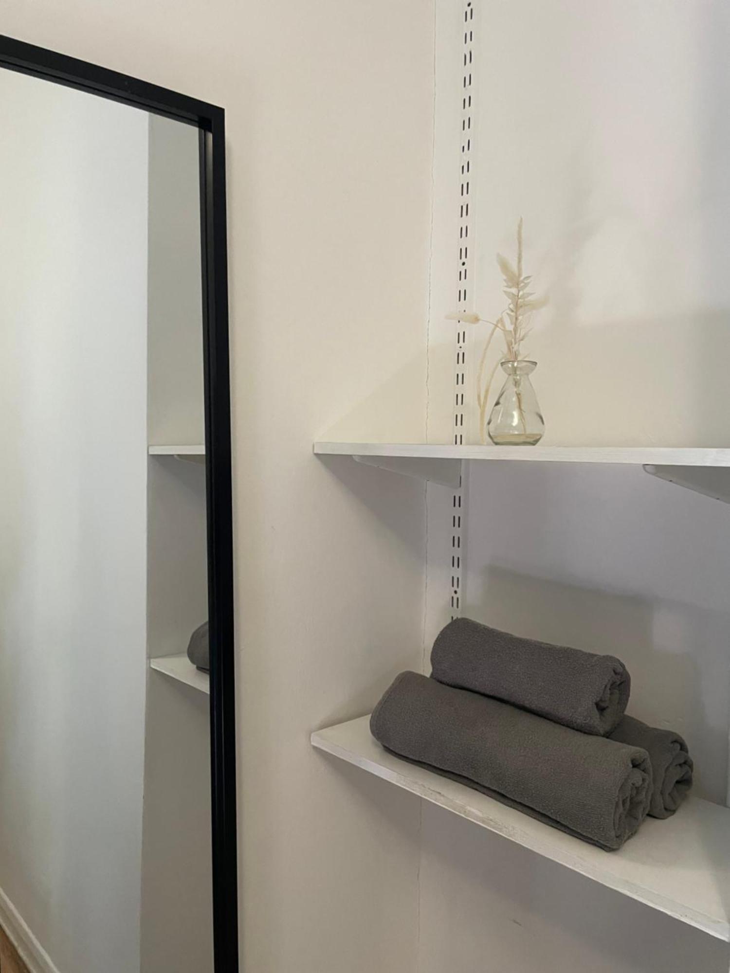 Contemporary Private Rooms Near Central 런던 외부 사진