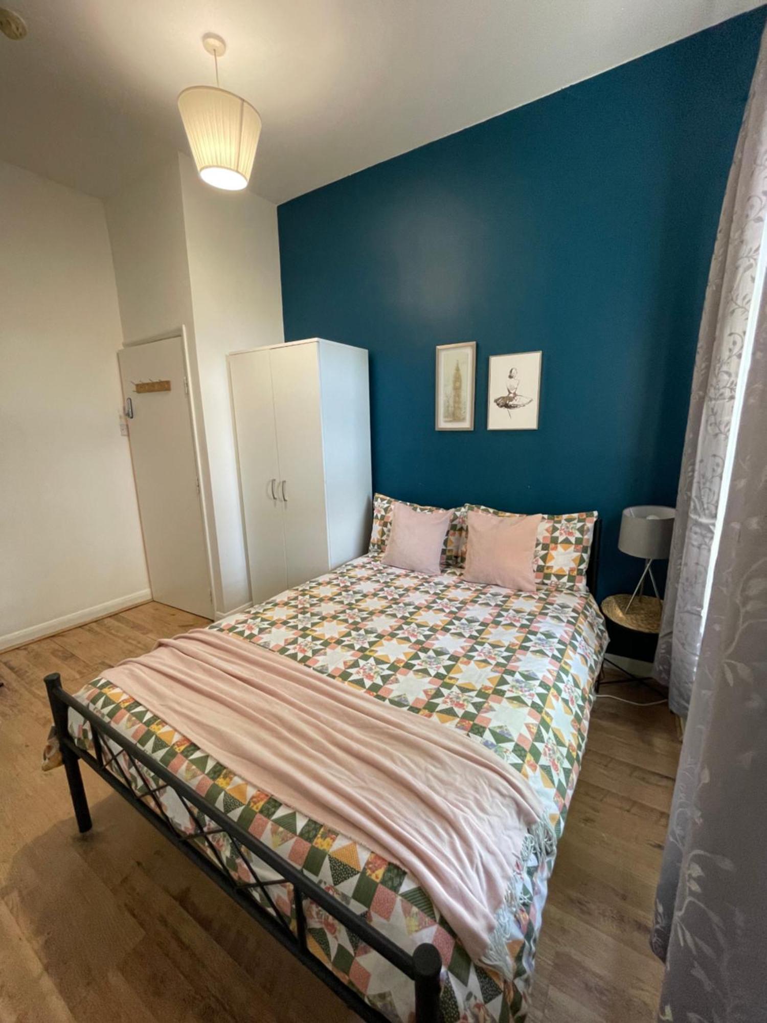 Contemporary Private Rooms Near Central 런던 외부 사진
