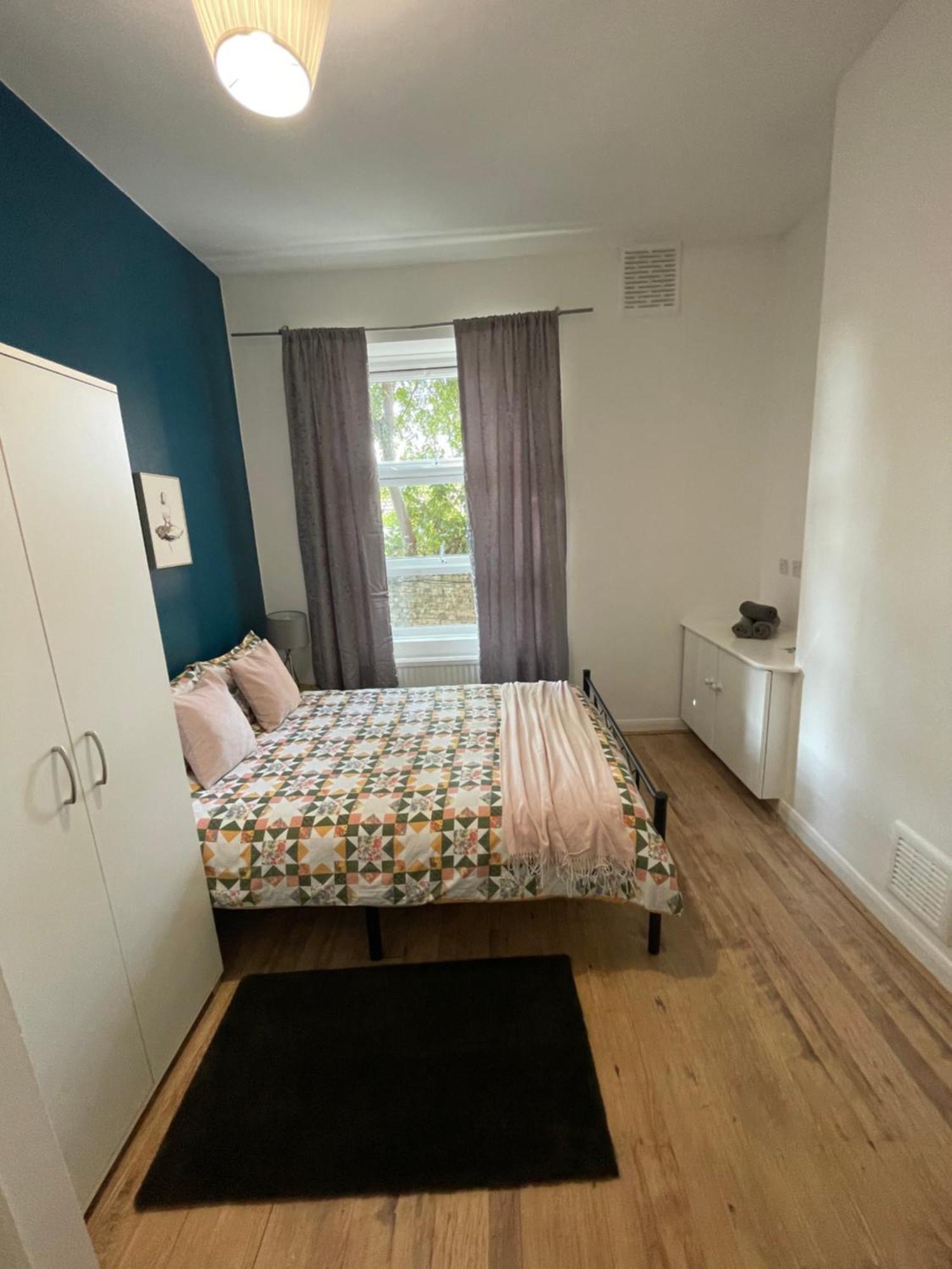 Contemporary Private Rooms Near Central 런던 외부 사진