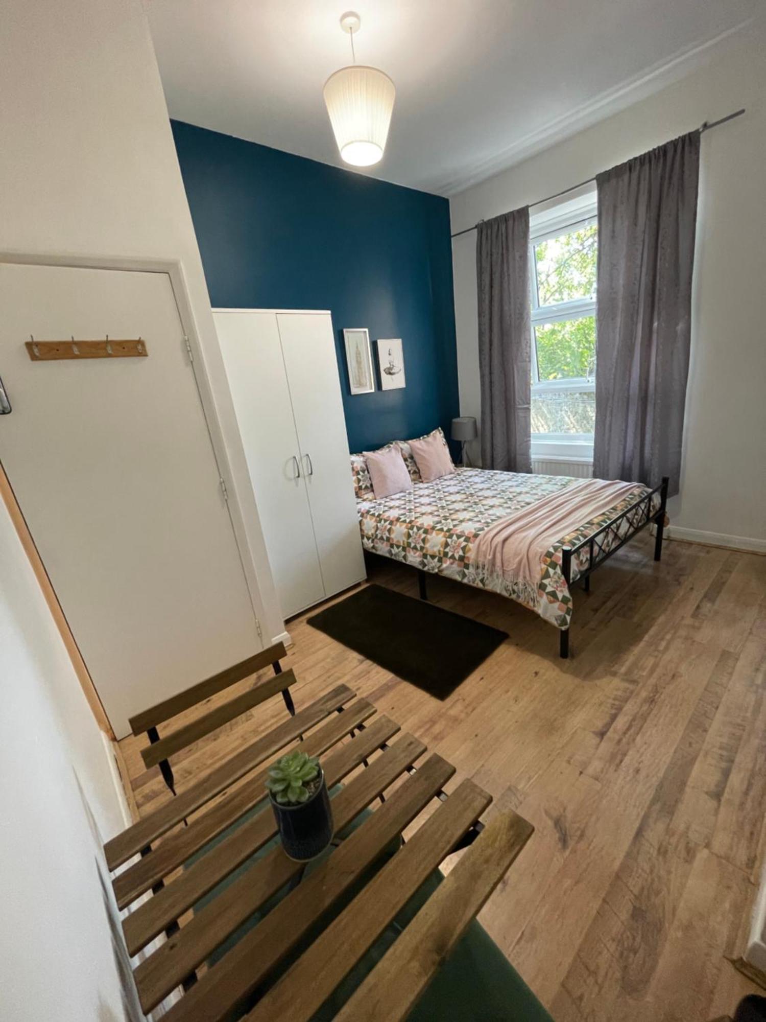 Contemporary Private Rooms Near Central 런던 외부 사진