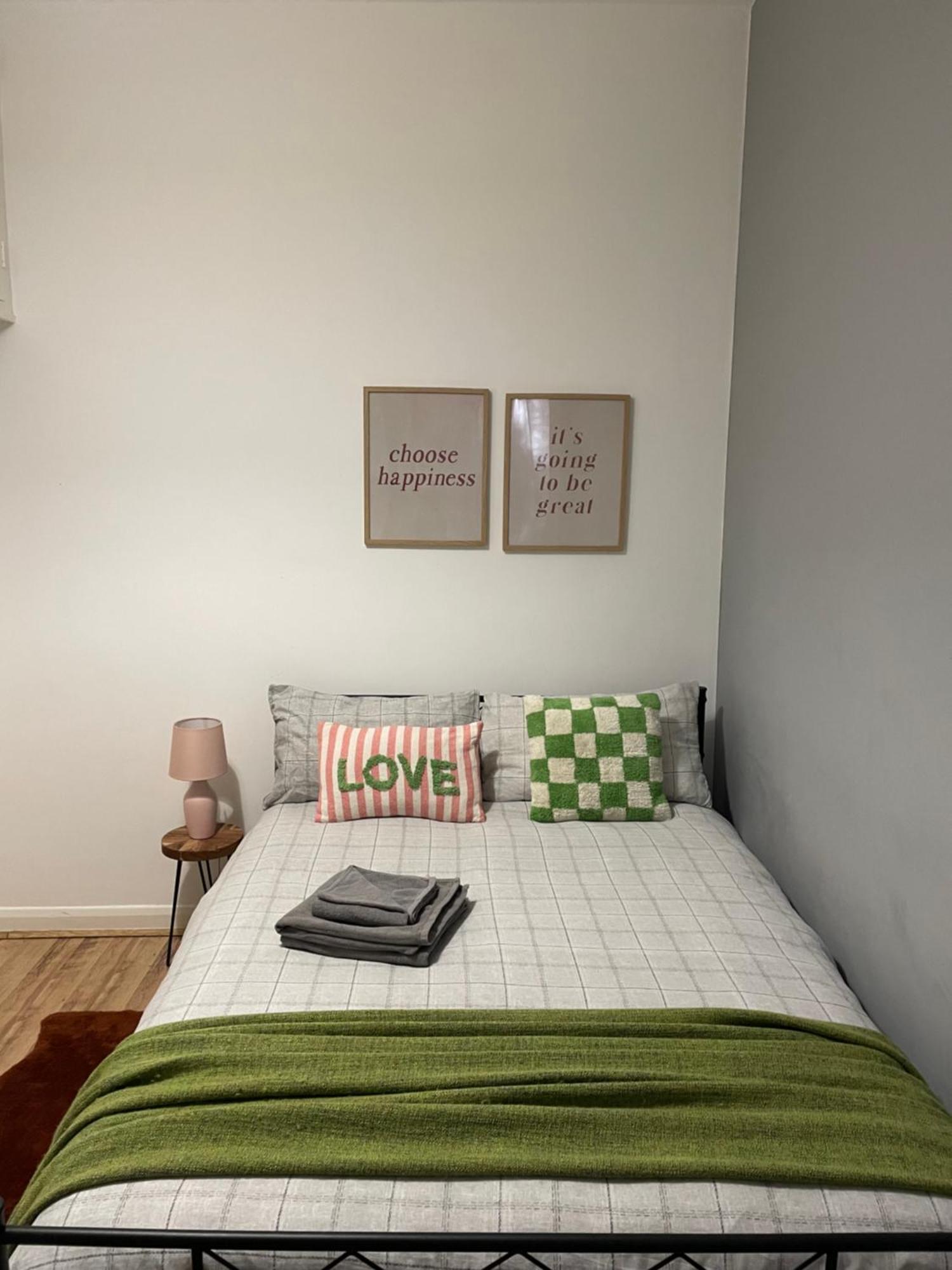 Contemporary Private Rooms Near Central 런던 외부 사진